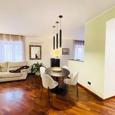 Re Gallo Luxury Plebiscito In Via Chiaia Nápoly