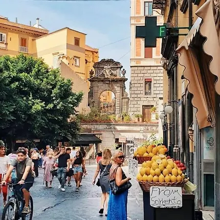 Apartman Re Gallo Luxury Plebiscito In Via Chiaia