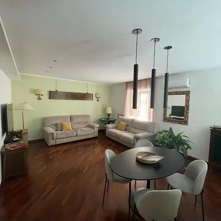 Re Gallo Luxury Plebiscito In Via Chiaia Apartman
